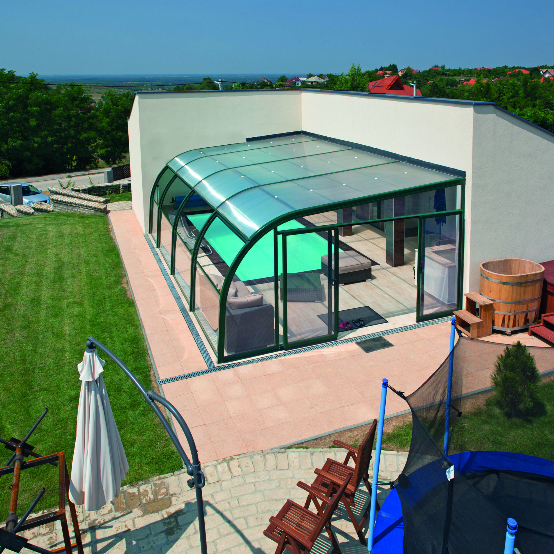 Pool in Berlin planen mit Überdachung