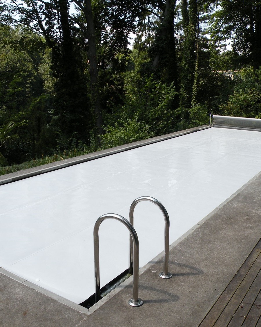 Poolbau Berlin Abdeckung f&uuml;r einen Pool
